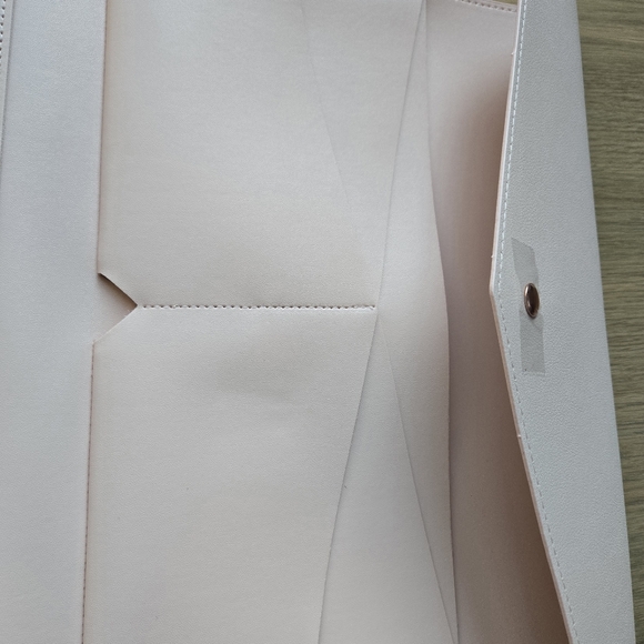 Glass Ladder & Co Vegan Light Pink Folio - Picture 7 of 10